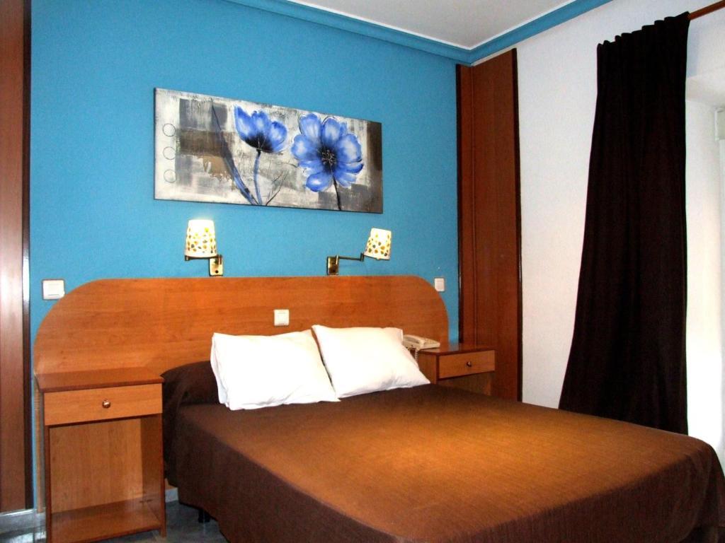 Hostal Santa Marta Aranjuez Habitación foto