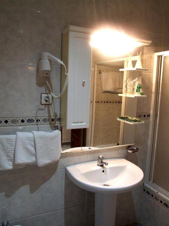 Hostal Santa Marta Aranjuez Habitación foto