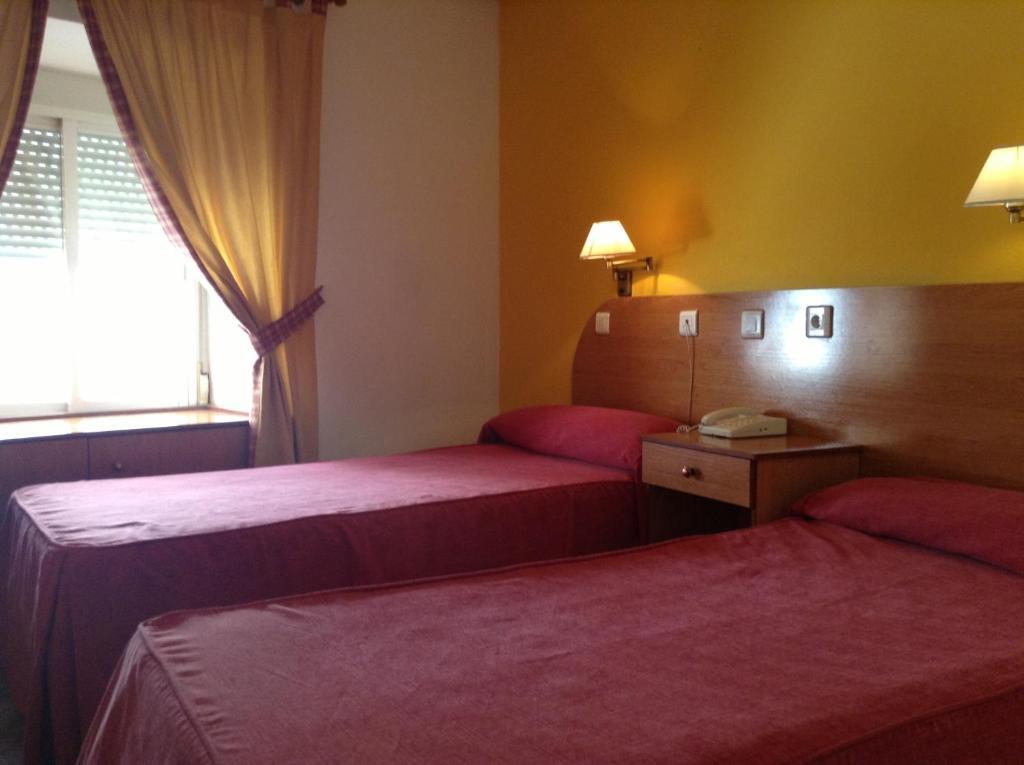 Hostal Santa Marta Aranjuez Habitación foto
