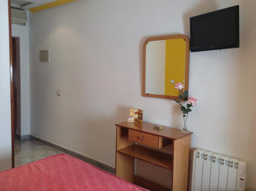 Hostal Santa Marta Aranjuez Habitación foto