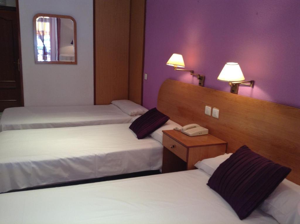 Hostal Santa Marta Aranjuez Habitación foto